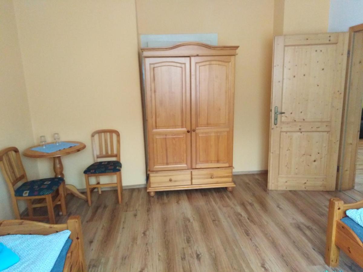 Penzion Olga Mariánské Lázně Exteriör bild