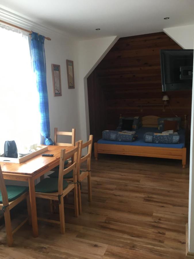 Penzion Olga Mariánské Lázně Exteriör bild