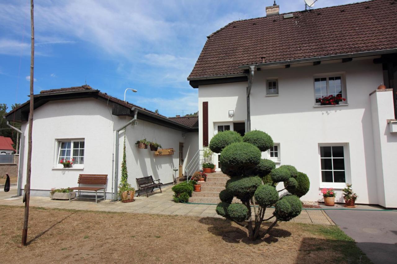Penzion Olga Mariánské Lázně Exteriör bild